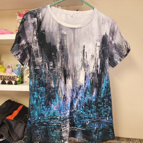 Abstract Cityscape Women's Top - Picture 3 of 4